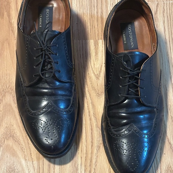 Bostonian Black Leather Wingtips Oxfords - Size 10 D/B - Picture 1 of 9